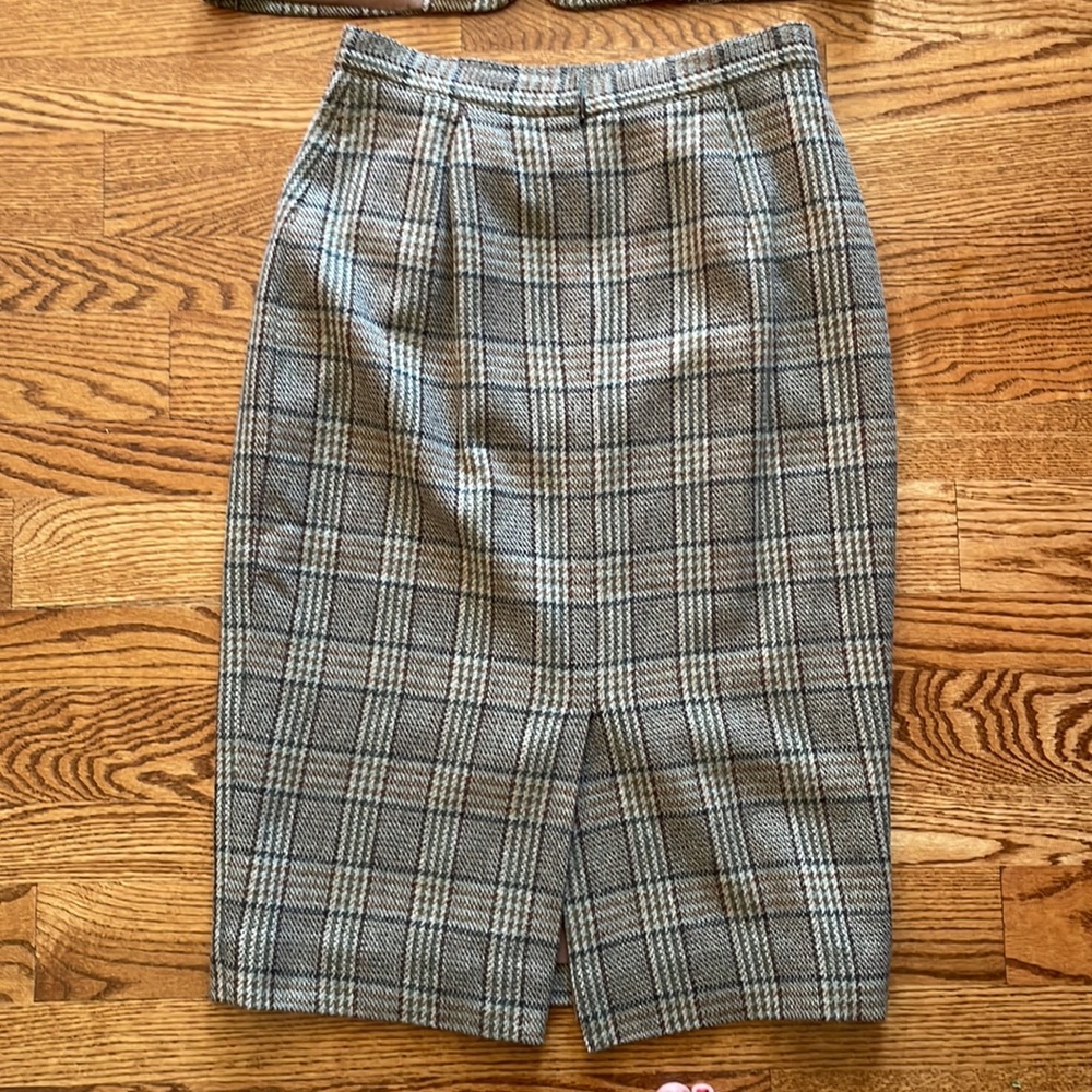 Country Shop Vintage Three Piece Wool Plaid and Suede Trim Suit - Picture 9 of 13